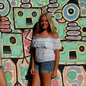 Meet your Posher, Sydnie